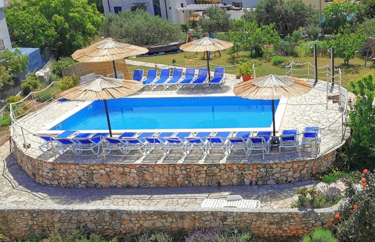 Apartments Cvita Holiday Rogoznica  Luaran gambar